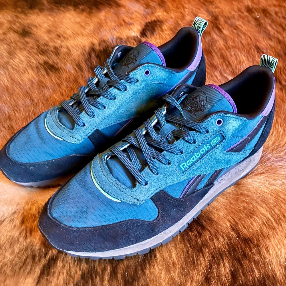 Reebok Men's Teal and Black Sneakers